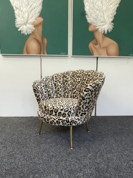 MO025B, Fauteuil “TULIPE velours” léopard, pieds gold.